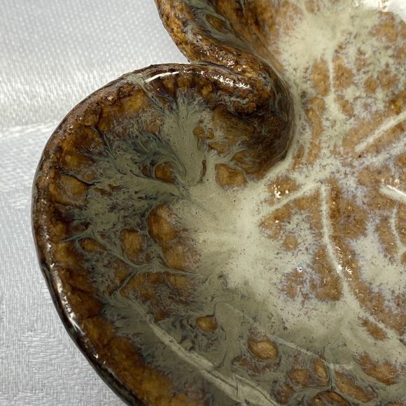 Ceramic Studio Art Pottery Glazed Heart Leaf Print Trinket Dish Tray Signed - Picture 5 of 11